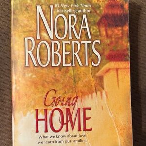 Silhouette Nora Roberts 'Going Home' – Warm Yellow & Red Cover